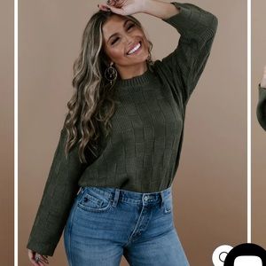 Cute boutique green checkered Sweater